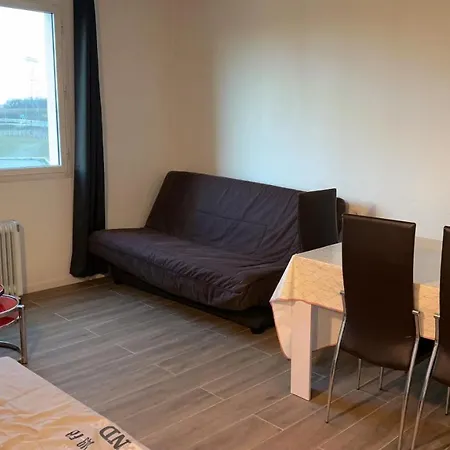 Futuroscope-p' Apartment